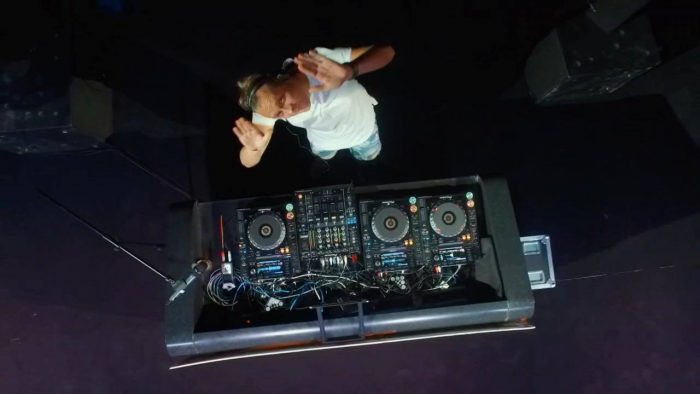 Sam Supplier one the 1s & 2s. Image via Al Mazaar Edutainment Facebook.