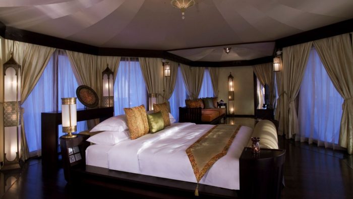 28114362-H1-BTAEAW_VR_0912_AlKhaimahlVilla-Bedroom_IMG001